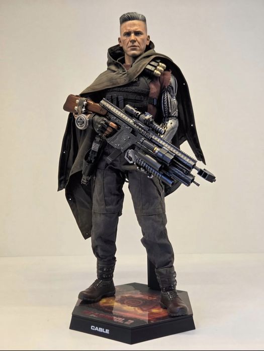 Cable / Deadpool - Hot Toys (Exclusive)