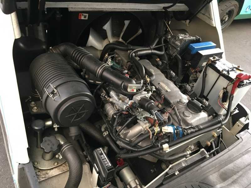 автонавантажувач TCM (Nissan), із напрацюванням 3697 мотогодин