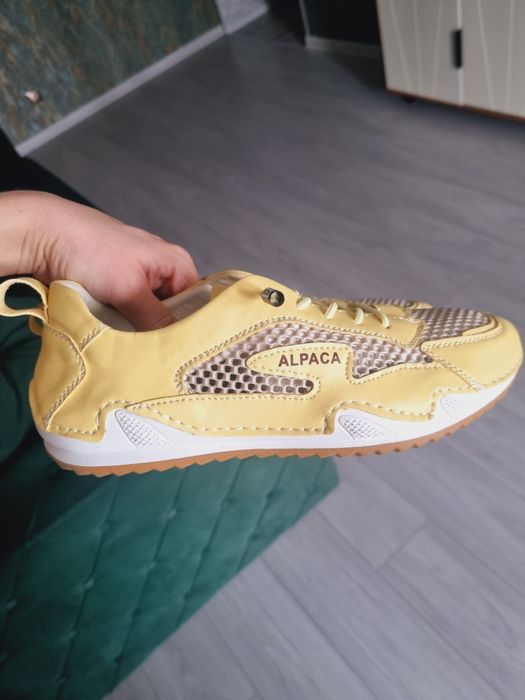 Кроссовки,мокасины жен.41