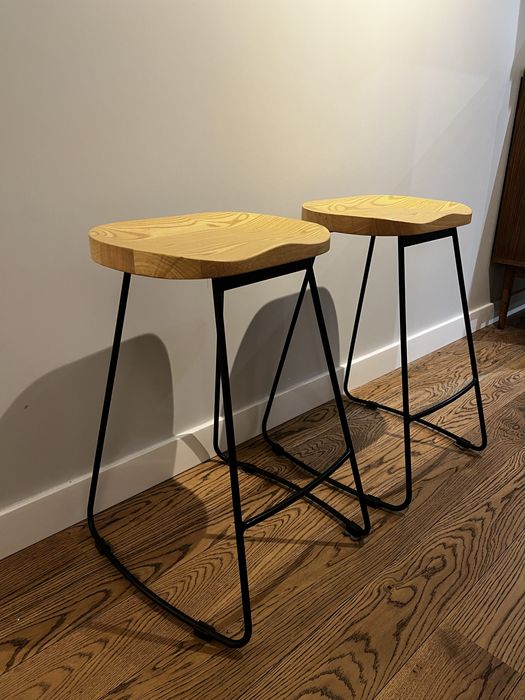 Dwa hokery/taborety 65cm Sklum Neicol