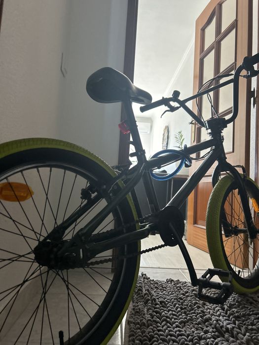 bicicleta bmx em bom estado