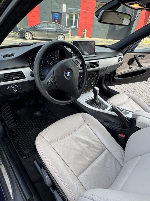 Bmw e91 325i 2009rok