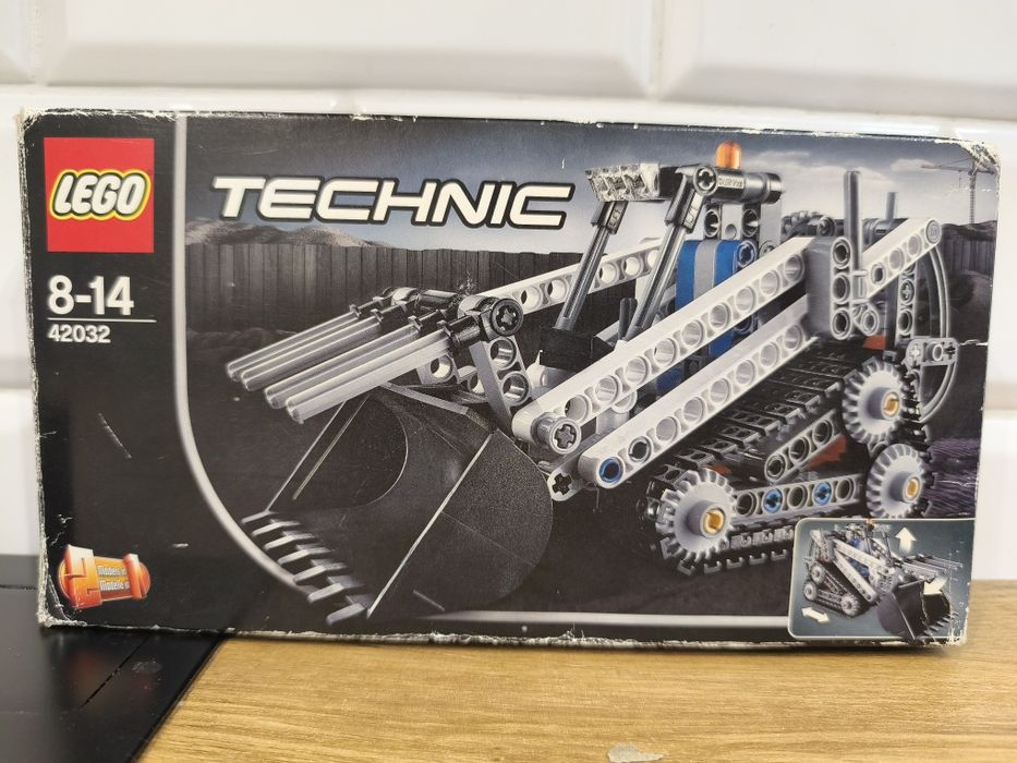 LEGO Technic 42032 koparka spychacz 8-14 lat