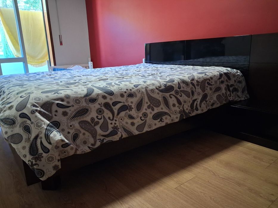 Cama de casal madeira