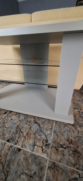 Mesa de suporte de televisão