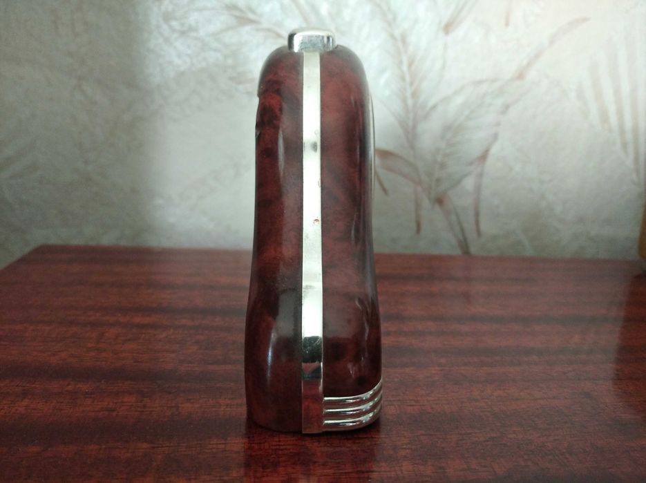 Часы настольные электронные