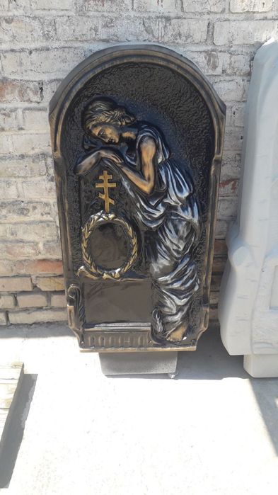 Памятники от 4000грн.
