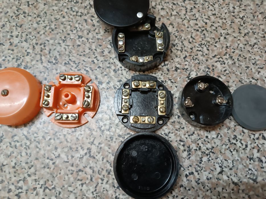 Коробка  распределительная и соединительные