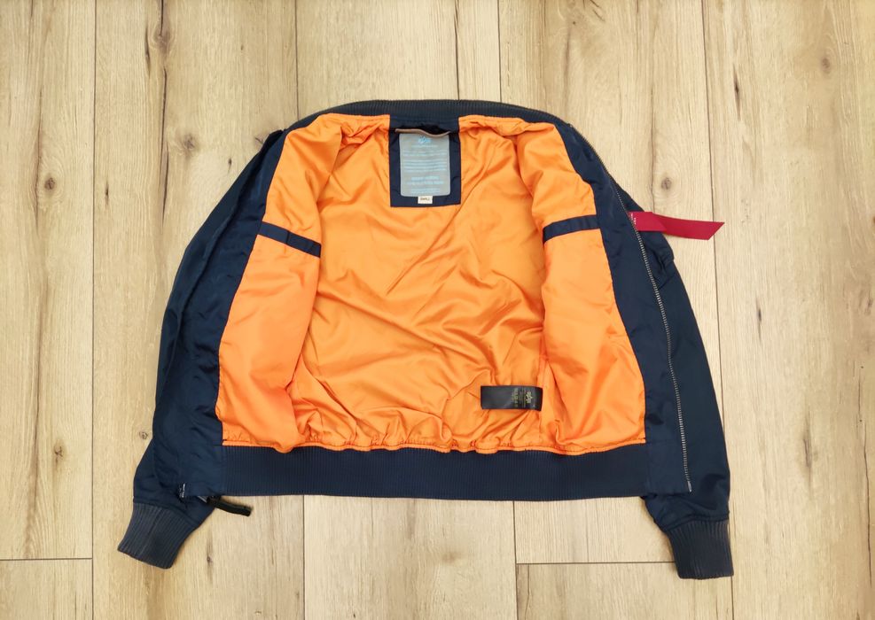 Alpha Industries damska granatowa kurtka bomberka w rozmiarze S