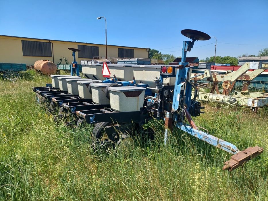 siewnik do kukurydzy kinze 6 2000 kverneland optima 8  gaspardo monosem buraków punktowy