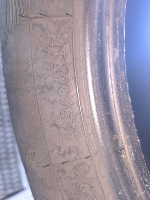Opony zimowe 225/60 R17 4szt.