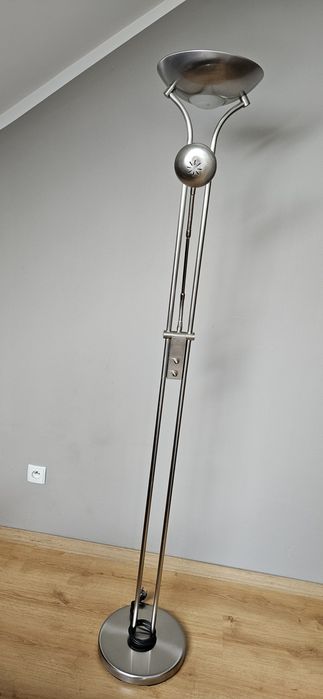 Lampa wolnostojąca