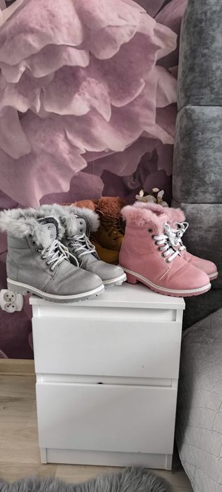 Zestaw zimowych bucików dla dziewczynki r 36