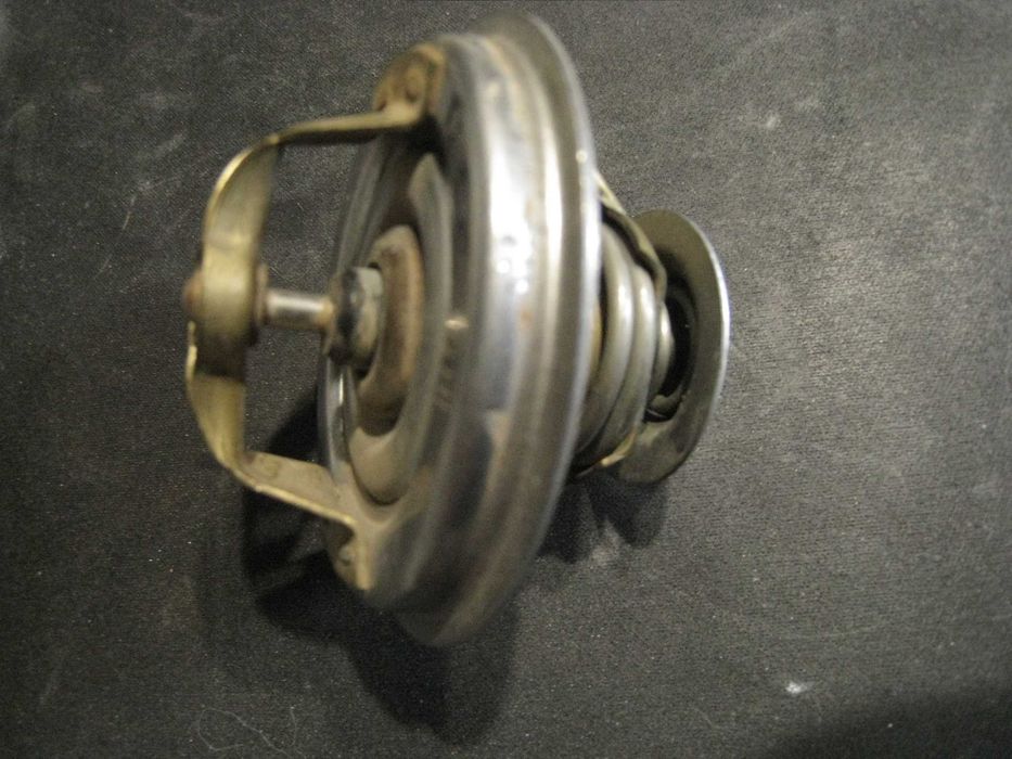 Термостат с Audi 100 (Ауди 100)