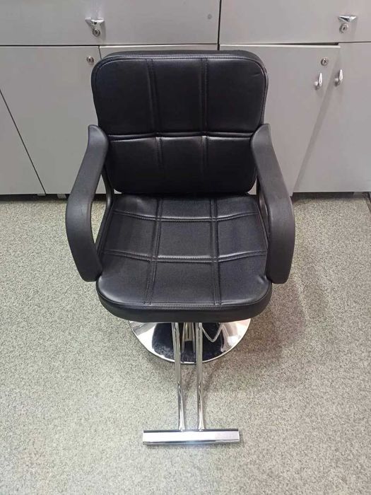 Парикмахерское кресло клиента универсальное HB-A8846 на гидравлике