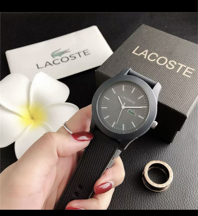 Годинник Lacoste