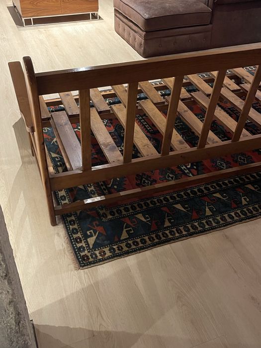 Sofá cama em pinho/madeira maciça