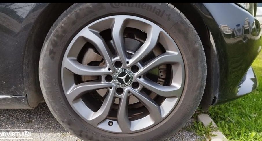 Como novo! Mercedes-Benz Nacional com revisões na marca