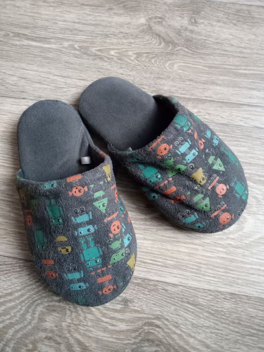 Kapcie 30 chłopięce
