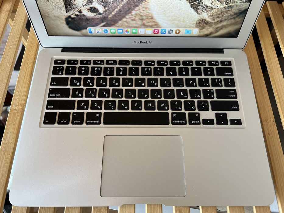 Батарея до 7.5 годин, MacBook Air 13 A1466, i7 2.2ГГц, 8/128Gb