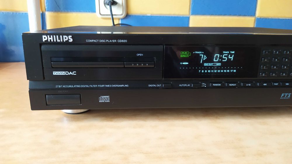 CD плеєр Philips CD820 TDA1541A: 5 650 грн. - Cd / md / вінілові