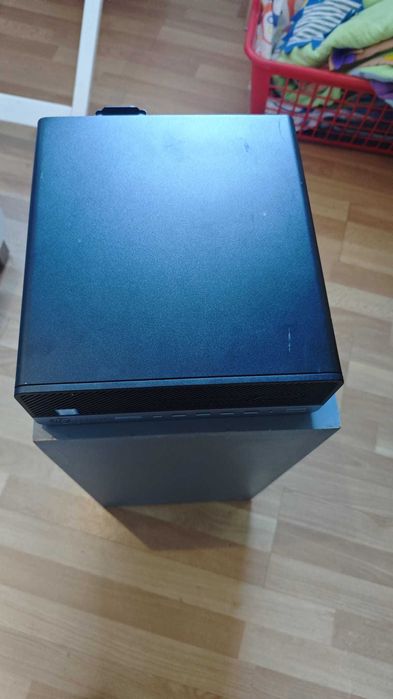 HP ProDesk 600 G4 SFF - i5 i5-8500