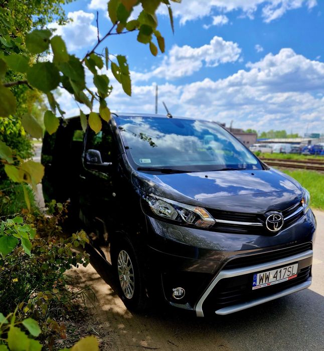 Wynajem TOYOTA PROACE VERSO 9 osobowa