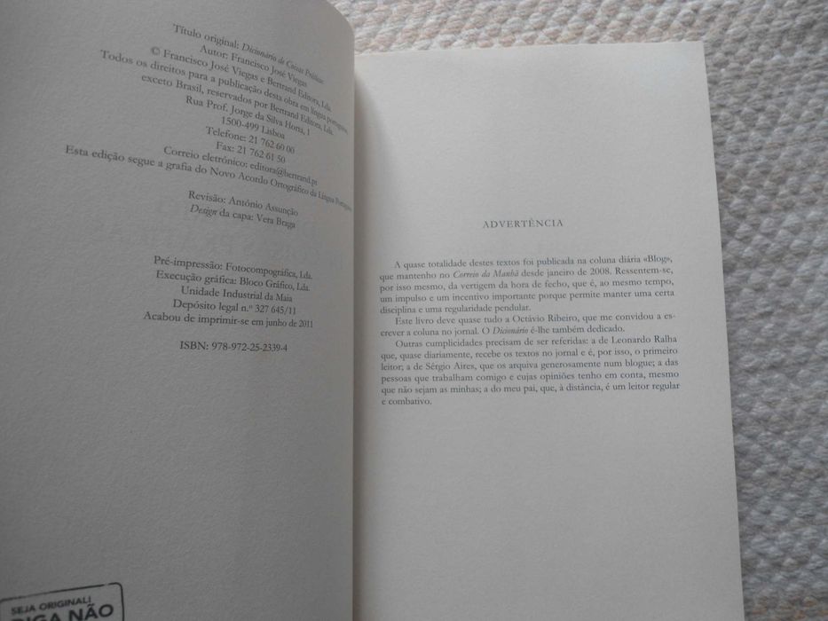 Dicionário de coisas práticas por Francisco José Viegas