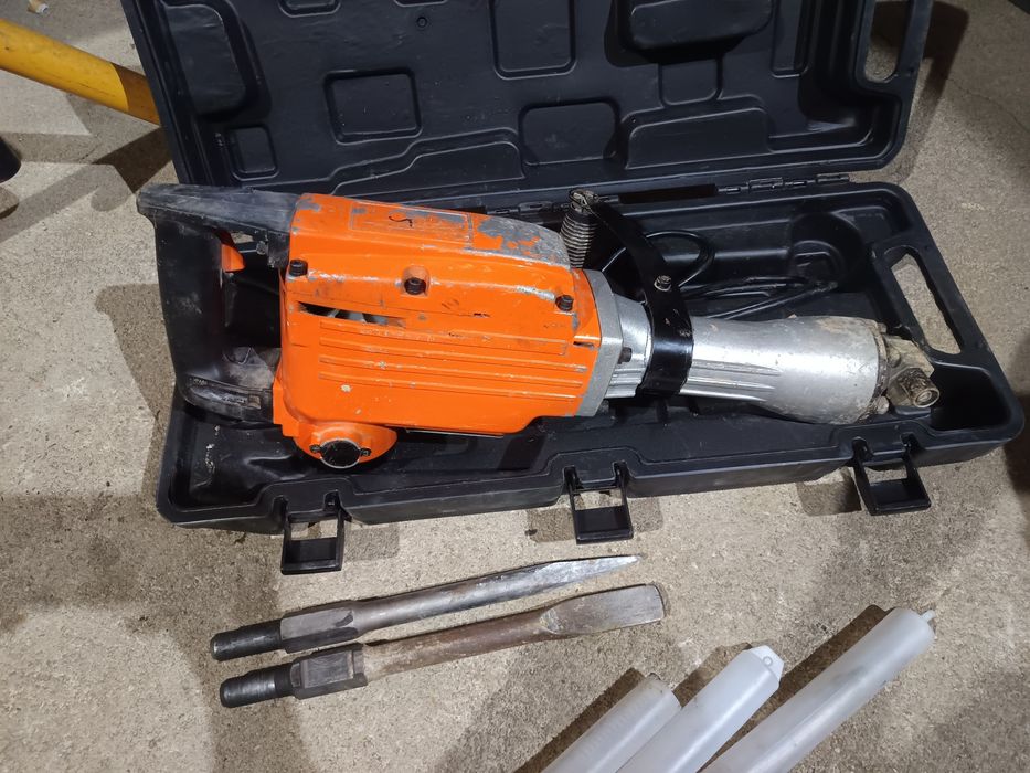 Martelo demolidor 2200w Induzido avariado