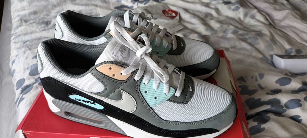Nike Air Max 90 .