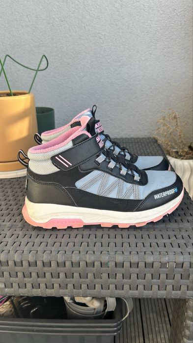Skechers  чоботи зимові осінні