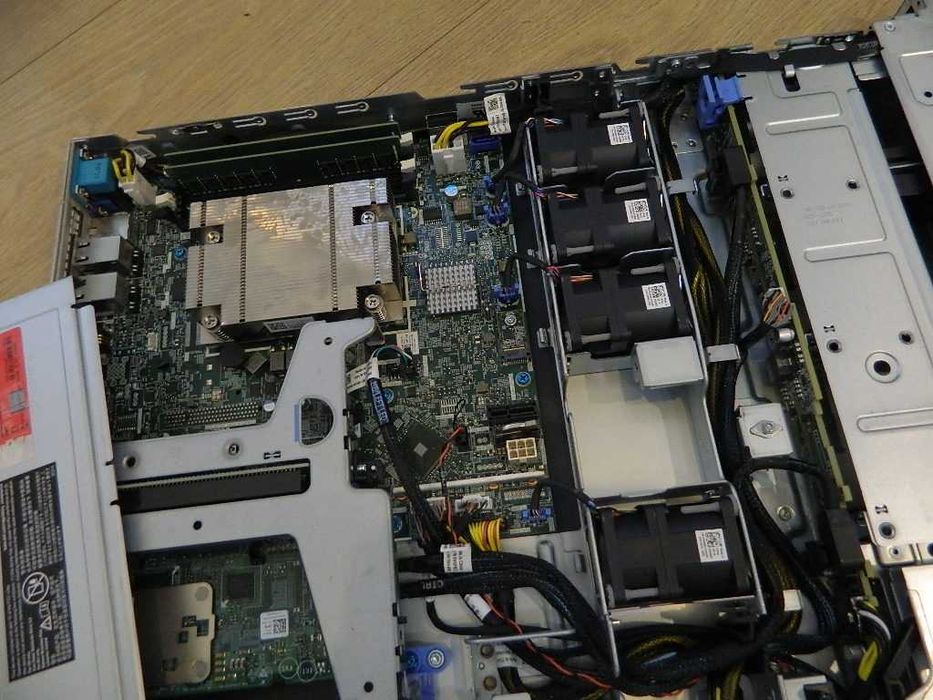 Dell PowerEdge R340 Xeon E-2226G 32GB DDR4 480GB SSD