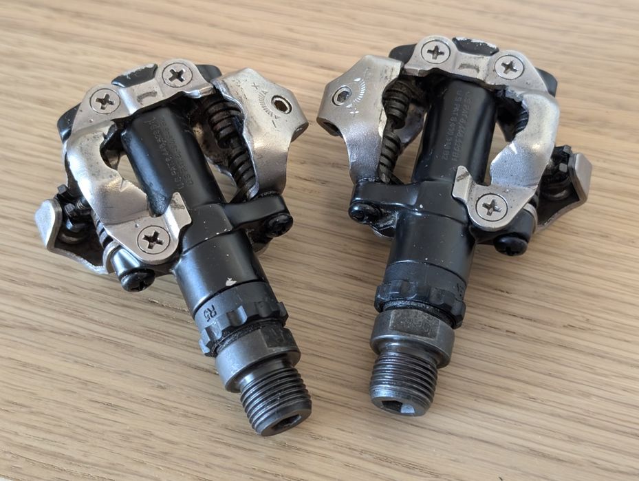 Pedais BTT Shimano