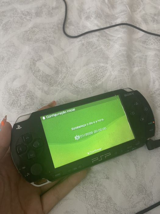 PSP usada em super bom estado com caixa