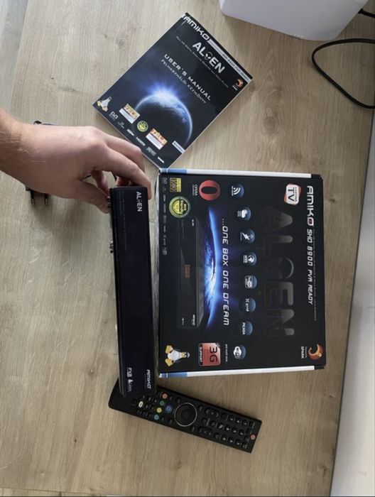 Продам Amiko 8900