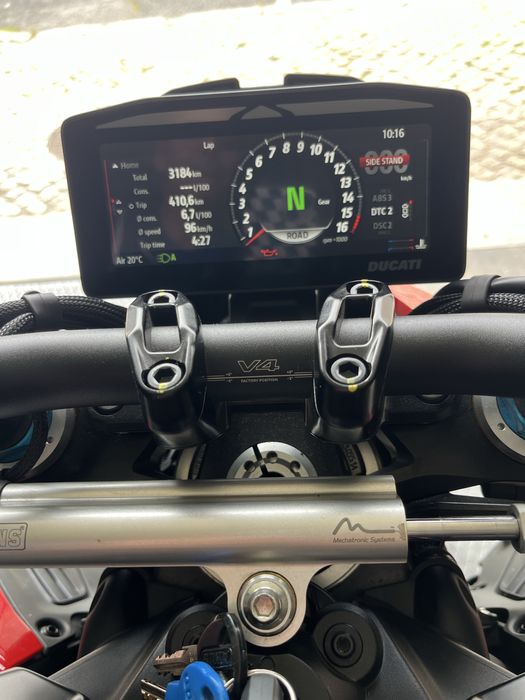 DUCATI Streetfighter V4S  2025