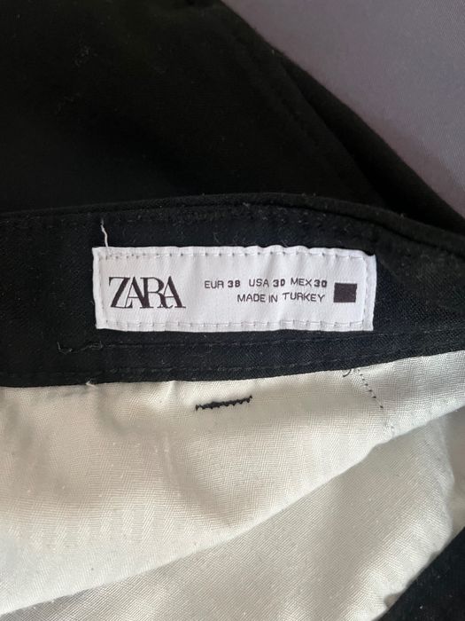 Calça preta Zara