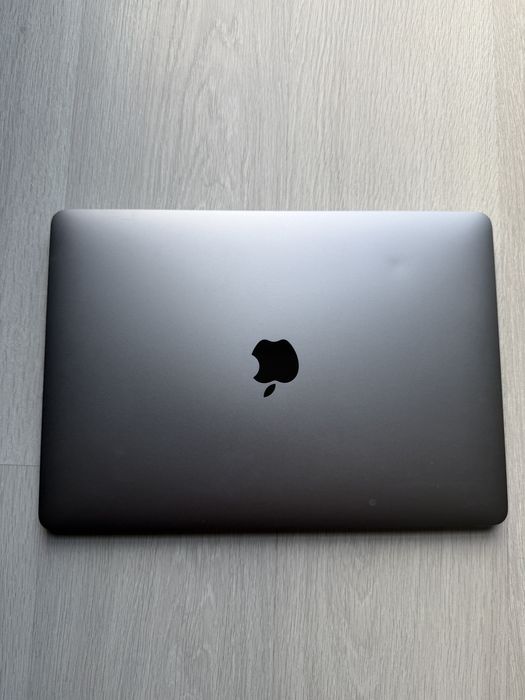 Macbook Pro 13 cali 2017 Space Gray | i5 | 8 GB RAM | IDEALNY STAN