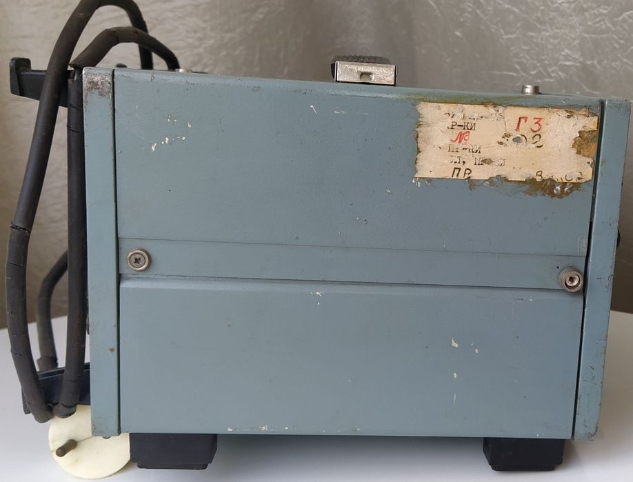 Генератор сигналів низькочастотний Г3-106