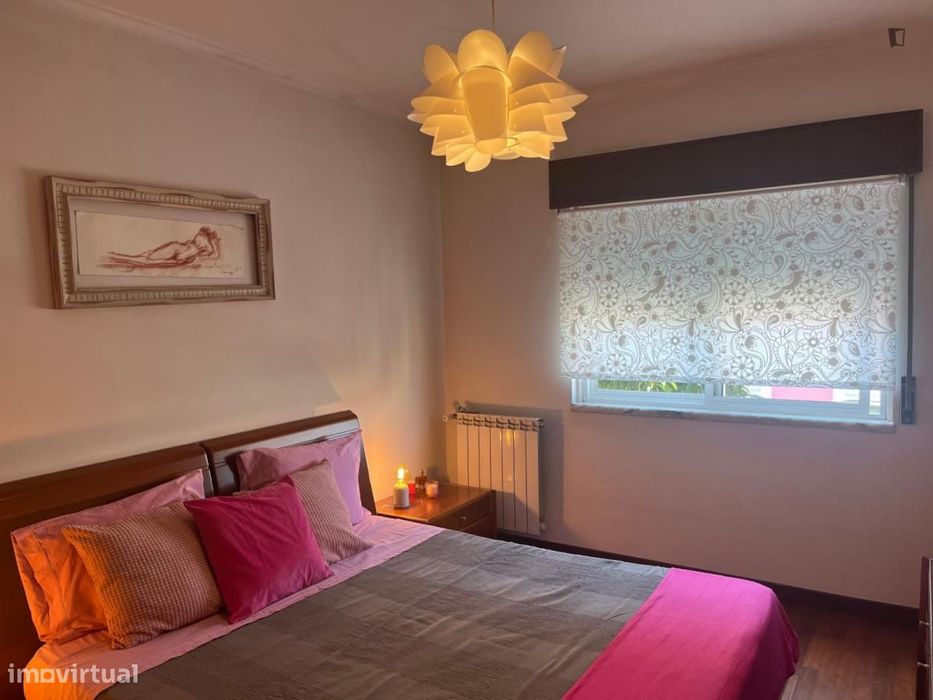 Quarto - localizado em Benfica Lisbon
