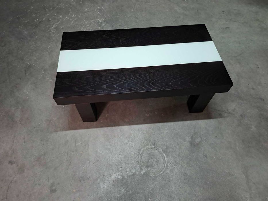 Mesa de centro de madeira retangular pequena