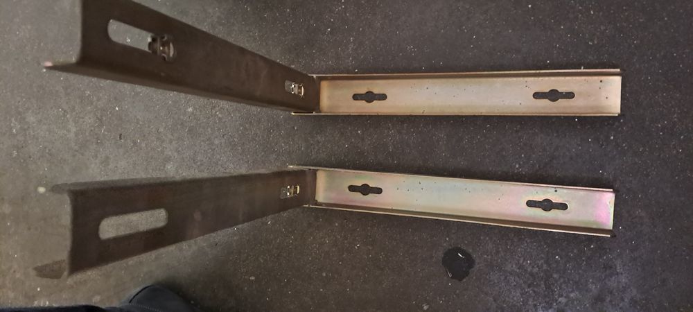 Suportes em chapa zinccada com banho de inox