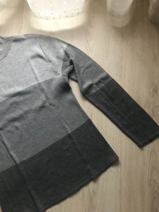 Sweter damski w pasy r.M/L