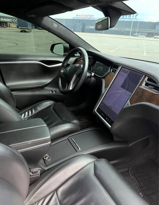 Tesla model S 100кВт