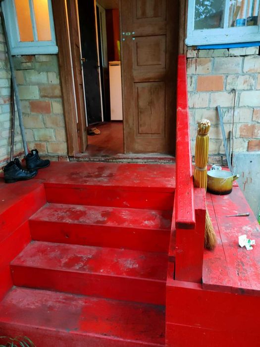 Продам 4 кімнатний будинок у місті Борзна Чернігівської області