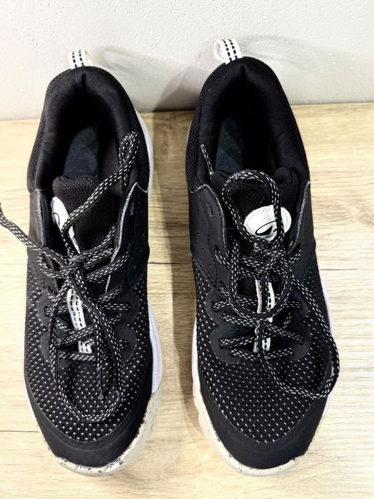 Кросівки Decathlon 37 р