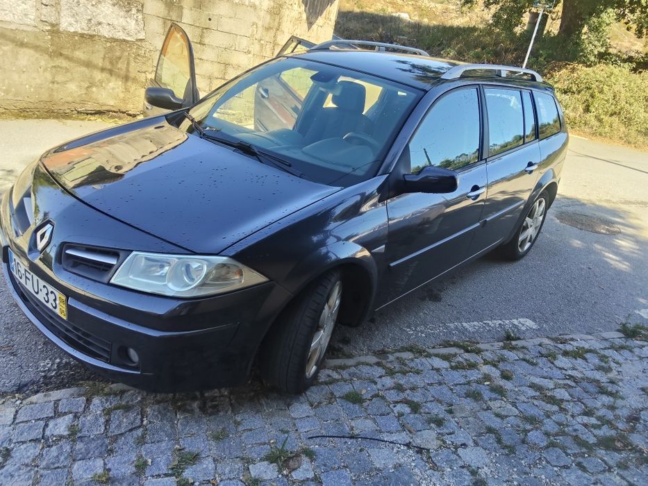 Renault Megane 1.5 dci de 115 CV revisão e distribuição feita..