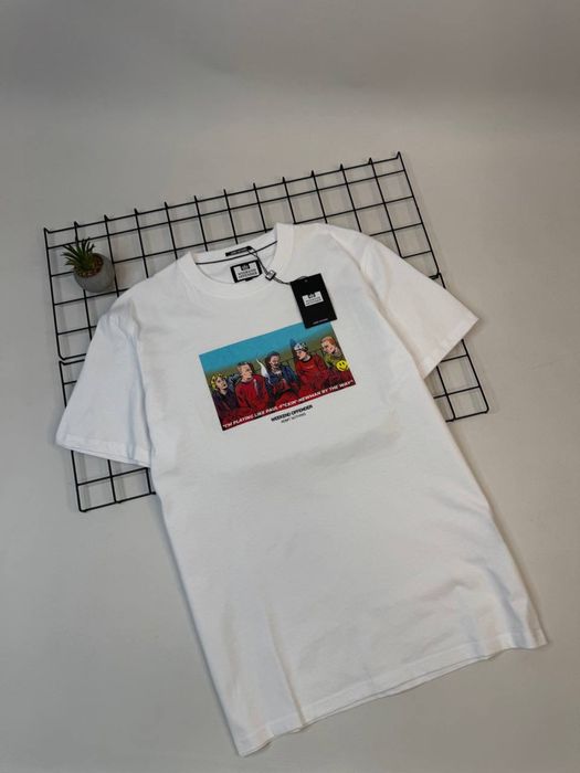 Футболка Weekend Offender