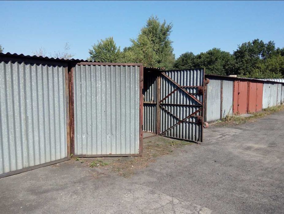 garaż blaszany os. Słoneczne ul. Pszenna