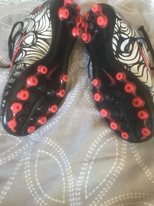 Korki Lanki pilkarskie rozm 37,5 Nike